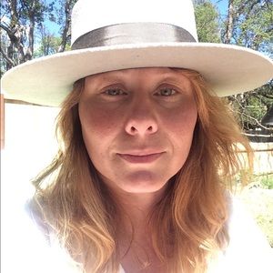 Meet your Posher, Christy